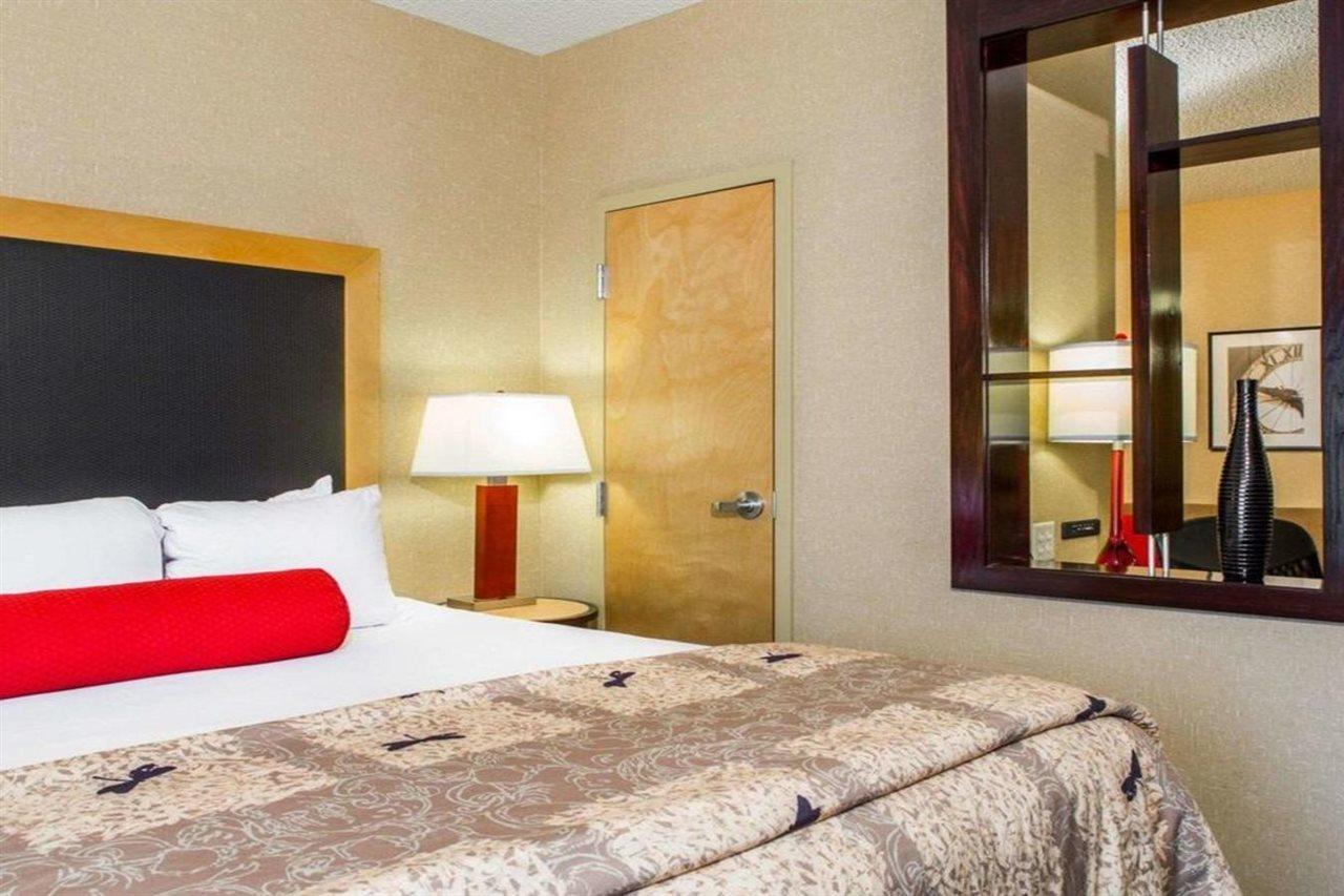 Cambria Hotel Traverse City Ngoại thất bức ảnh