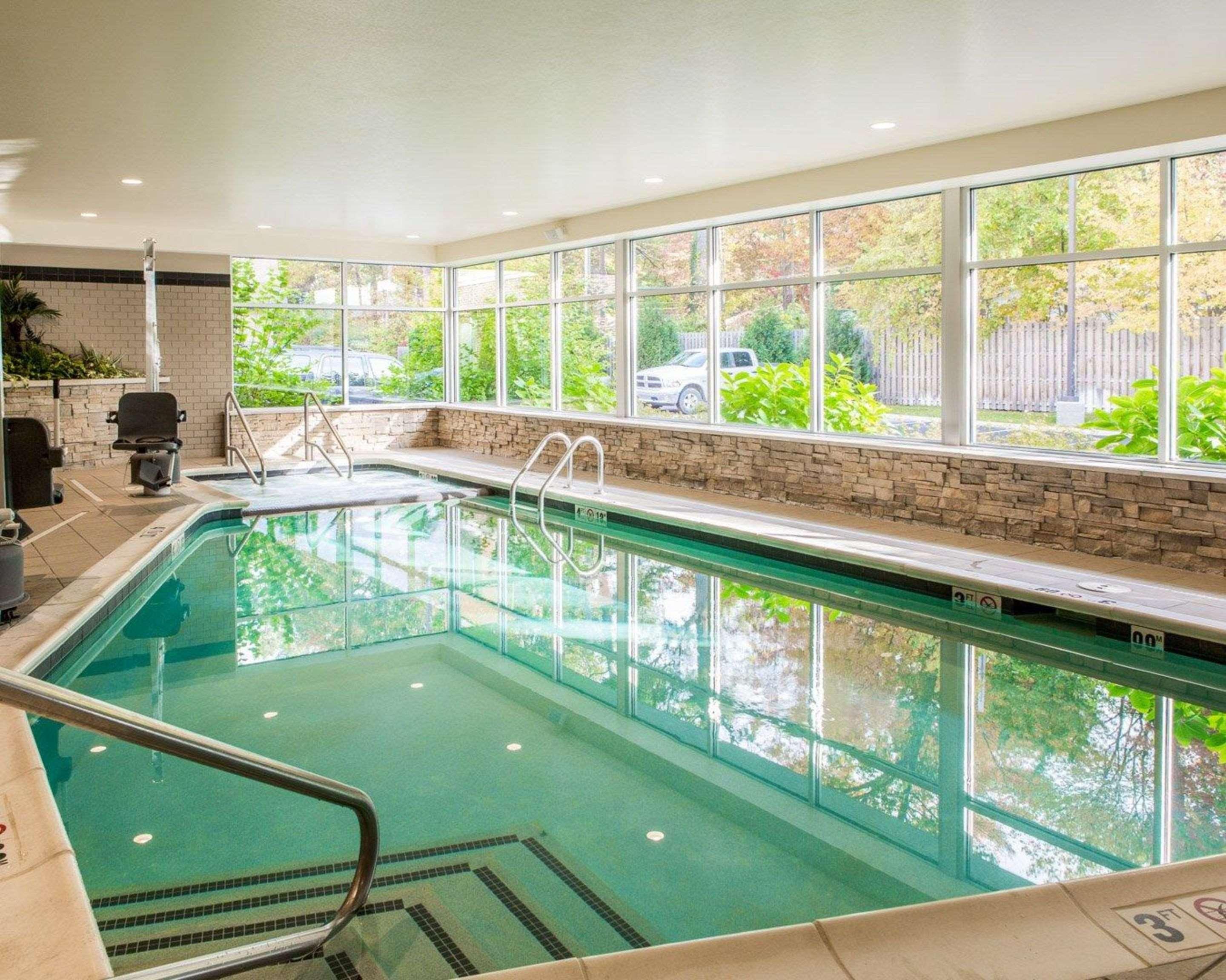 Cambria Hotel Traverse City Ngoại thất bức ảnh
