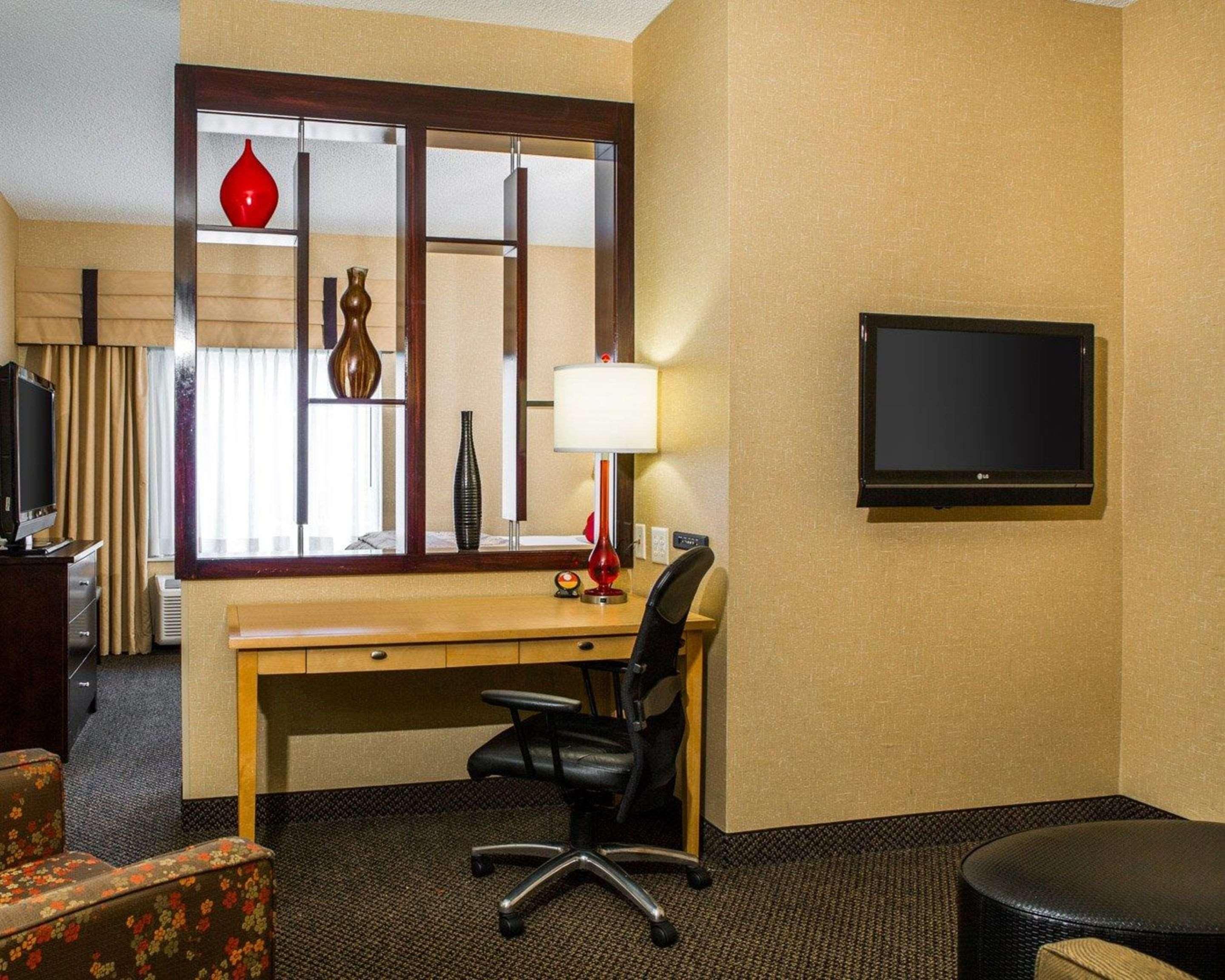 Cambria Hotel Traverse City Ngoại thất bức ảnh