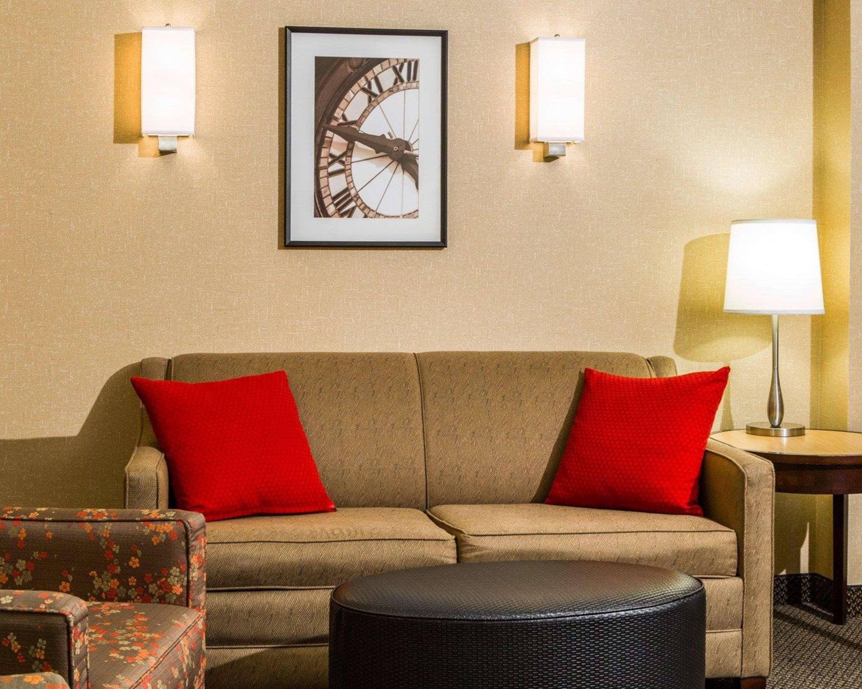 Cambria Hotel Traverse City Ngoại thất bức ảnh