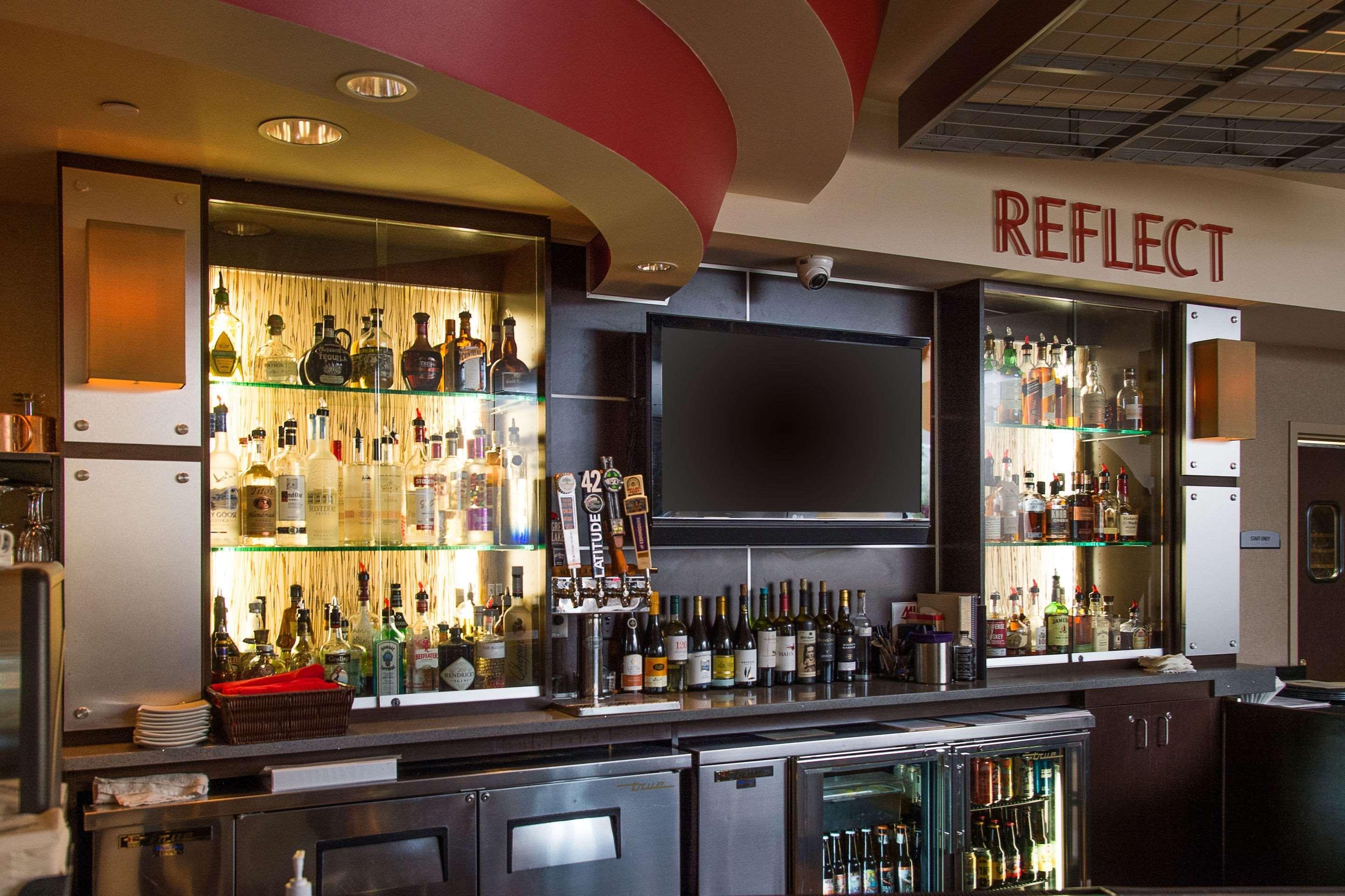 Cambria Hotel Traverse City Ngoại thất bức ảnh