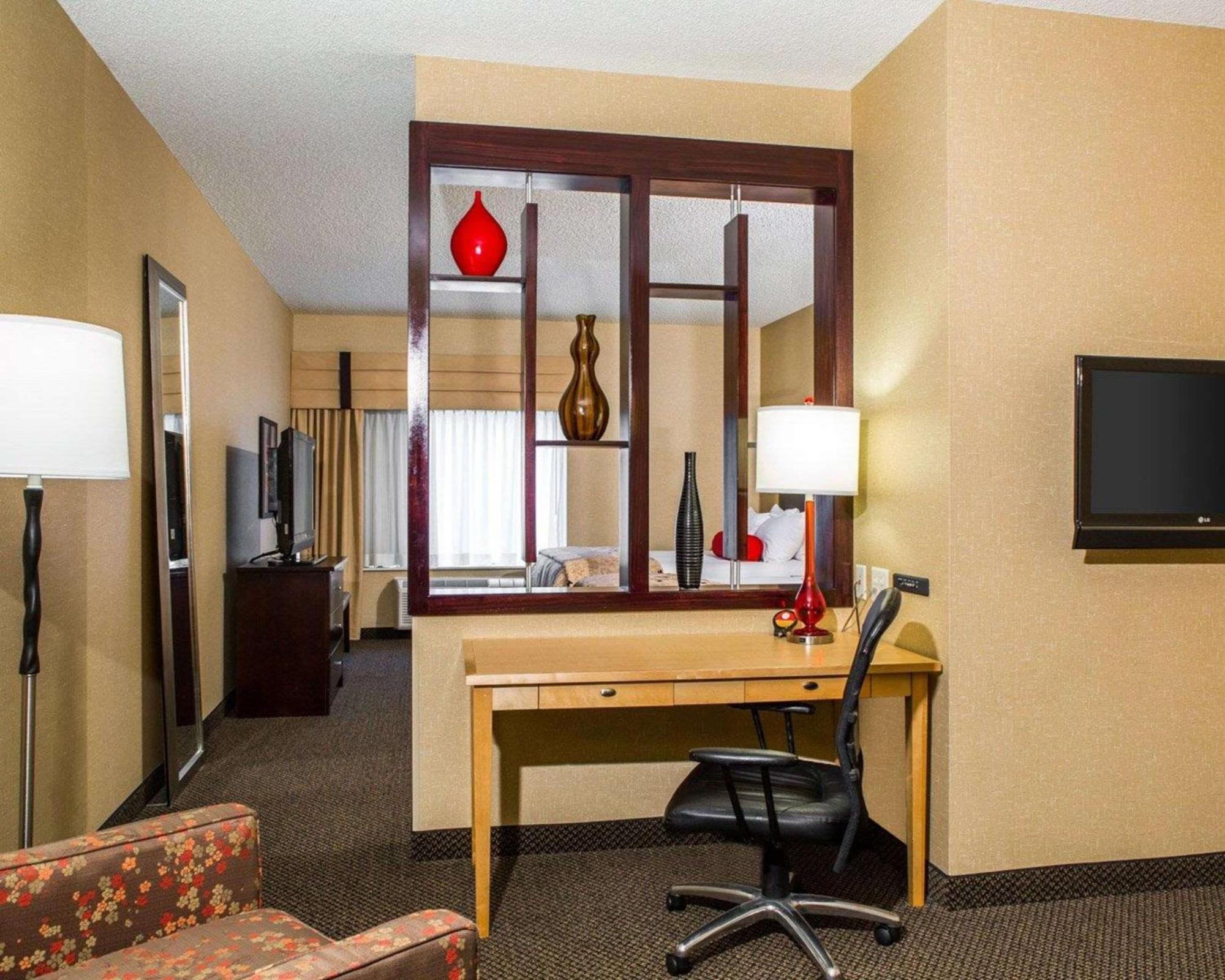 Cambria Hotel Traverse City Ngoại thất bức ảnh