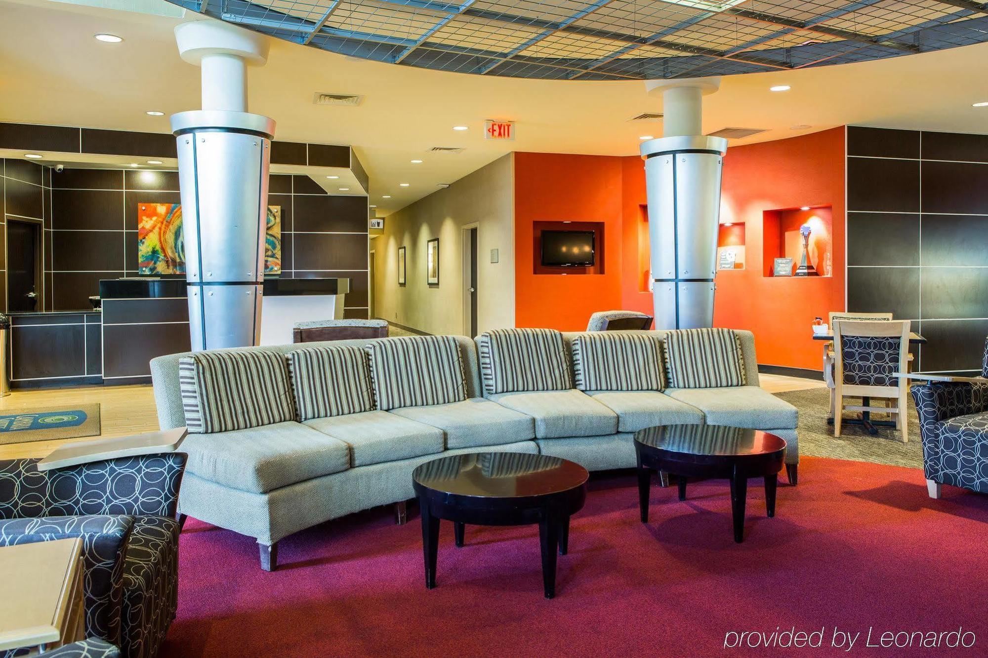 Cambria Hotel Traverse City Ngoại thất bức ảnh
