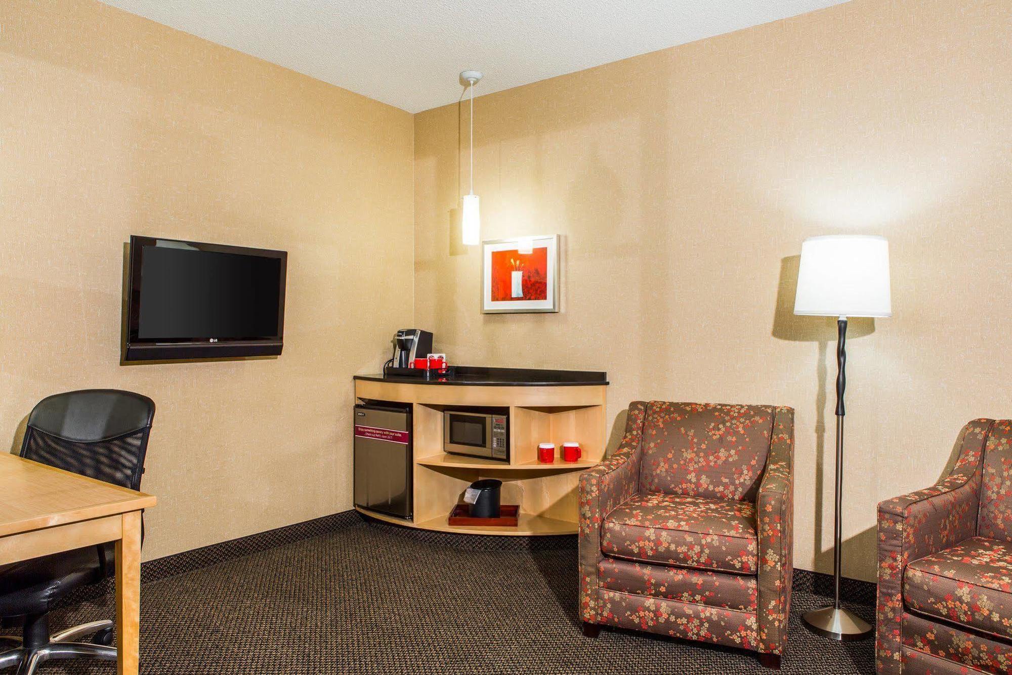 Cambria Hotel Traverse City Ngoại thất bức ảnh