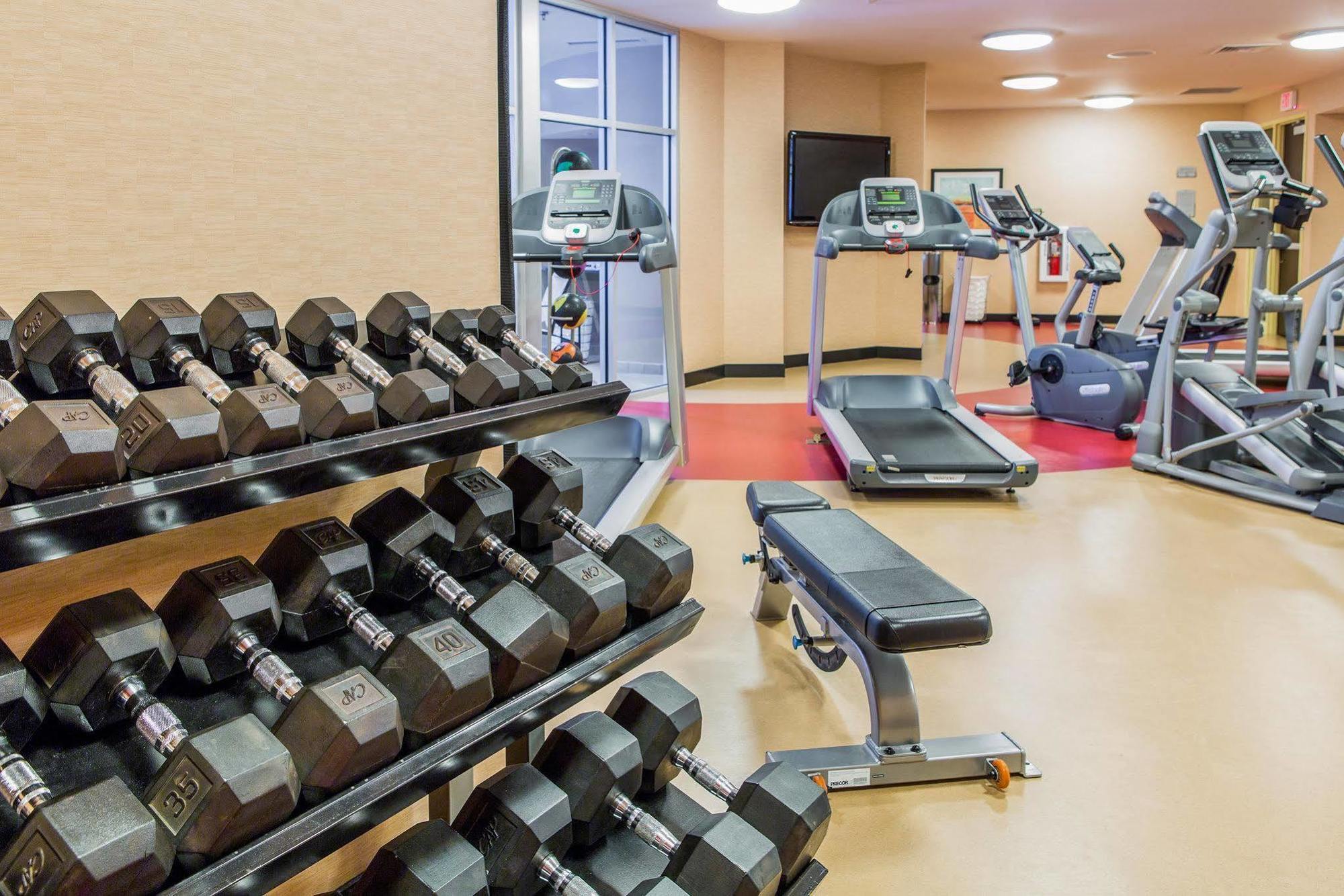 Cambria Hotel Traverse City Ngoại thất bức ảnh